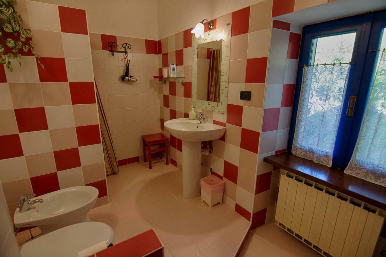 B&B Il Sole Delle Rive Sinio Exterior foto